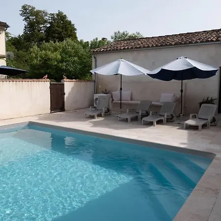 Holiday home Magnifique Maison De La Riviere